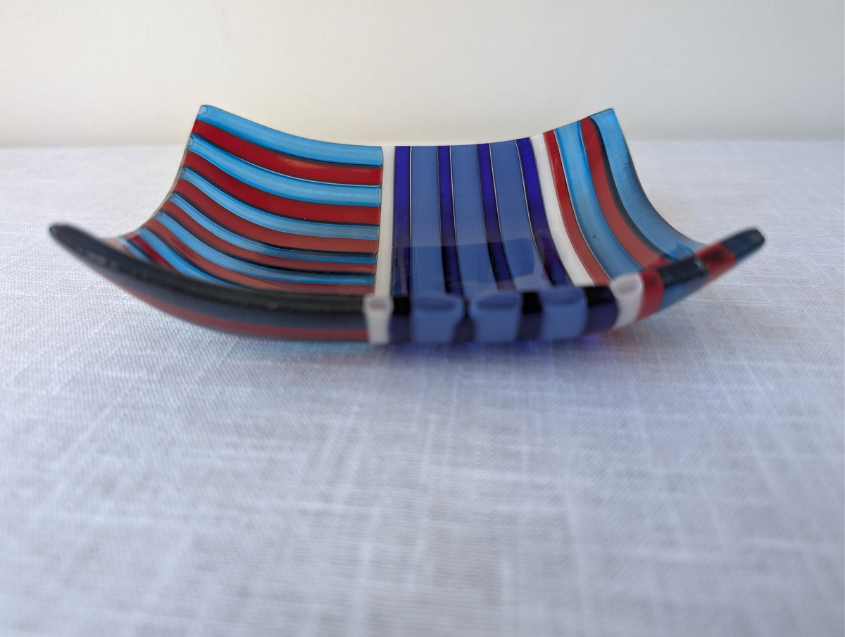 Ake Rodmek, Horizontal Bowl in Striped Art Glass, photograph 5