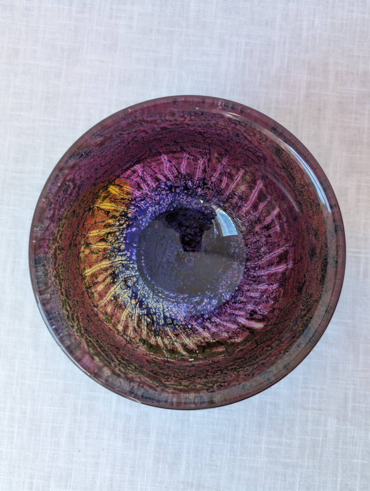 Göran Wärff for Kosta Boda, Plum-Purple Art Glass Bowl, photograph 8