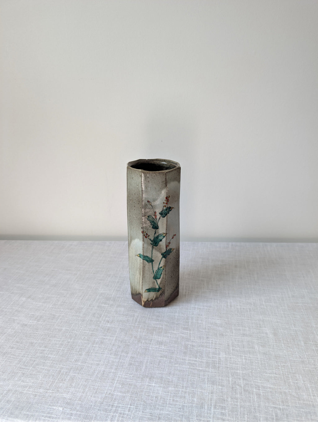 Faceted Grey-Green Ceramic Vase with Botanical Decoration, photograph 1
